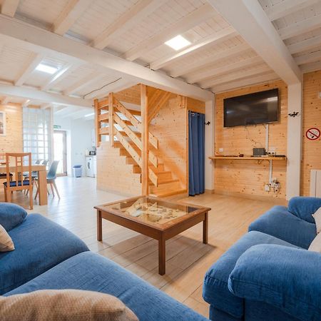 La Casita De Oruna By Urbanhosting Luaran gambar